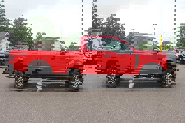 New 2025 Ford F350 XLT w/ 360-Degree Camera Package