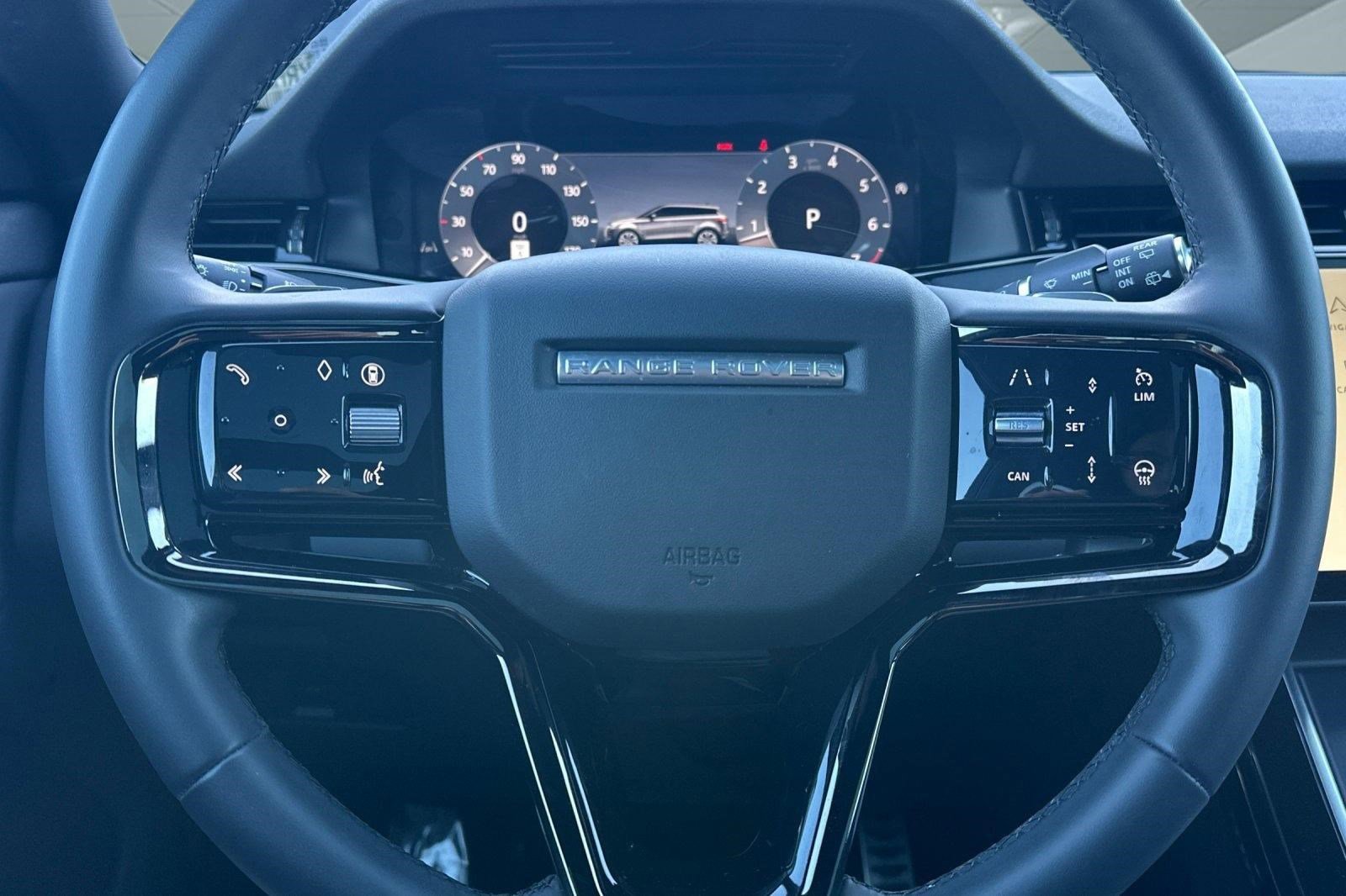 Used 2024 Land Rover Range Rover Evoque Dynamic SE image 15