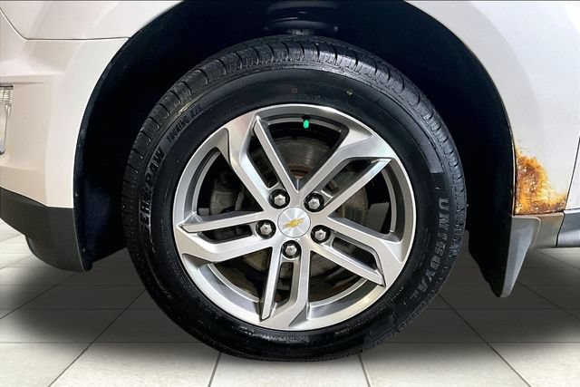 Used 2017 Chevrolet Equinox Premier w/ Enhanced Convenience Package AWD/4WD image 9