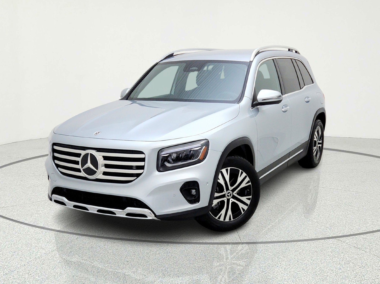 Certified 2026 Mercedes-Benz GLB 250 image 2