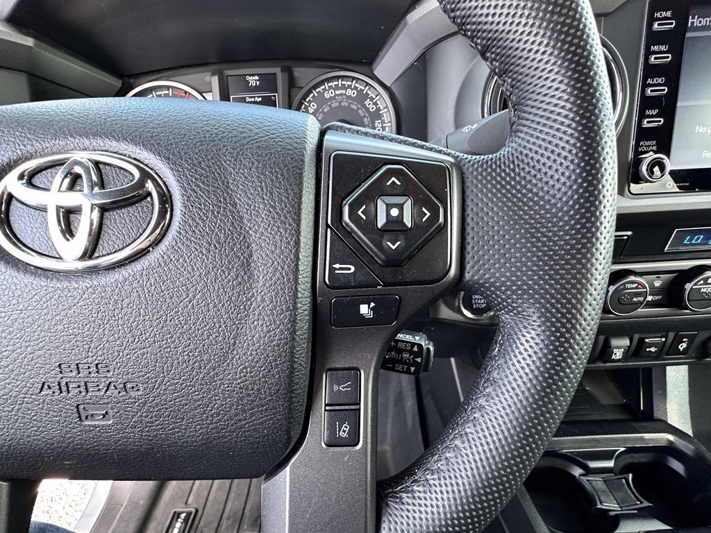 Used 2022 Toyota Tacoma TRD Off-Road AWD/4WD image 33