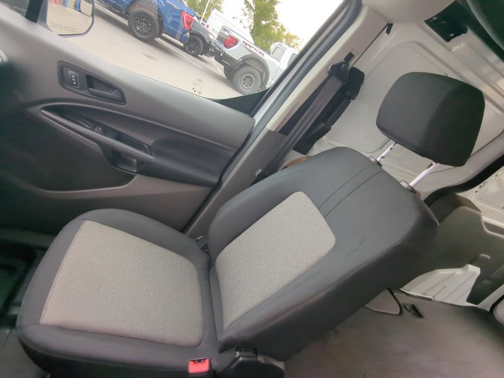 Used 2023 Ford Transit Connect XL image 17