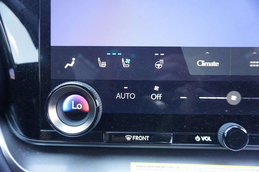 Used 2024 Lexus TX 500h AWD w/ Technology Package image 12