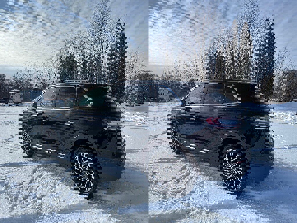 Used 2020 Lincoln Nautilus Reserve image 7