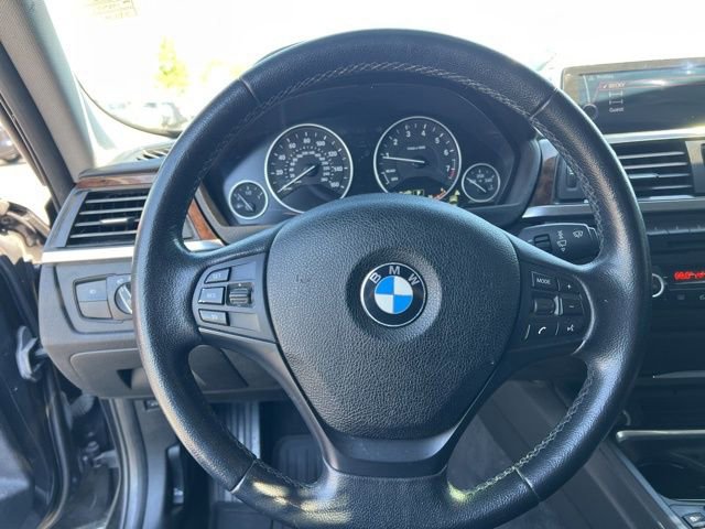 Used 2013 BMW 328i xDrive Sedan AWD/4WD image 13