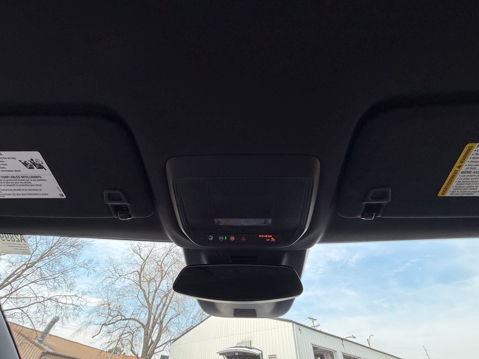 Used 2025 Chevrolet Equinox EV LT w/ Convenience Package FWD image 22
