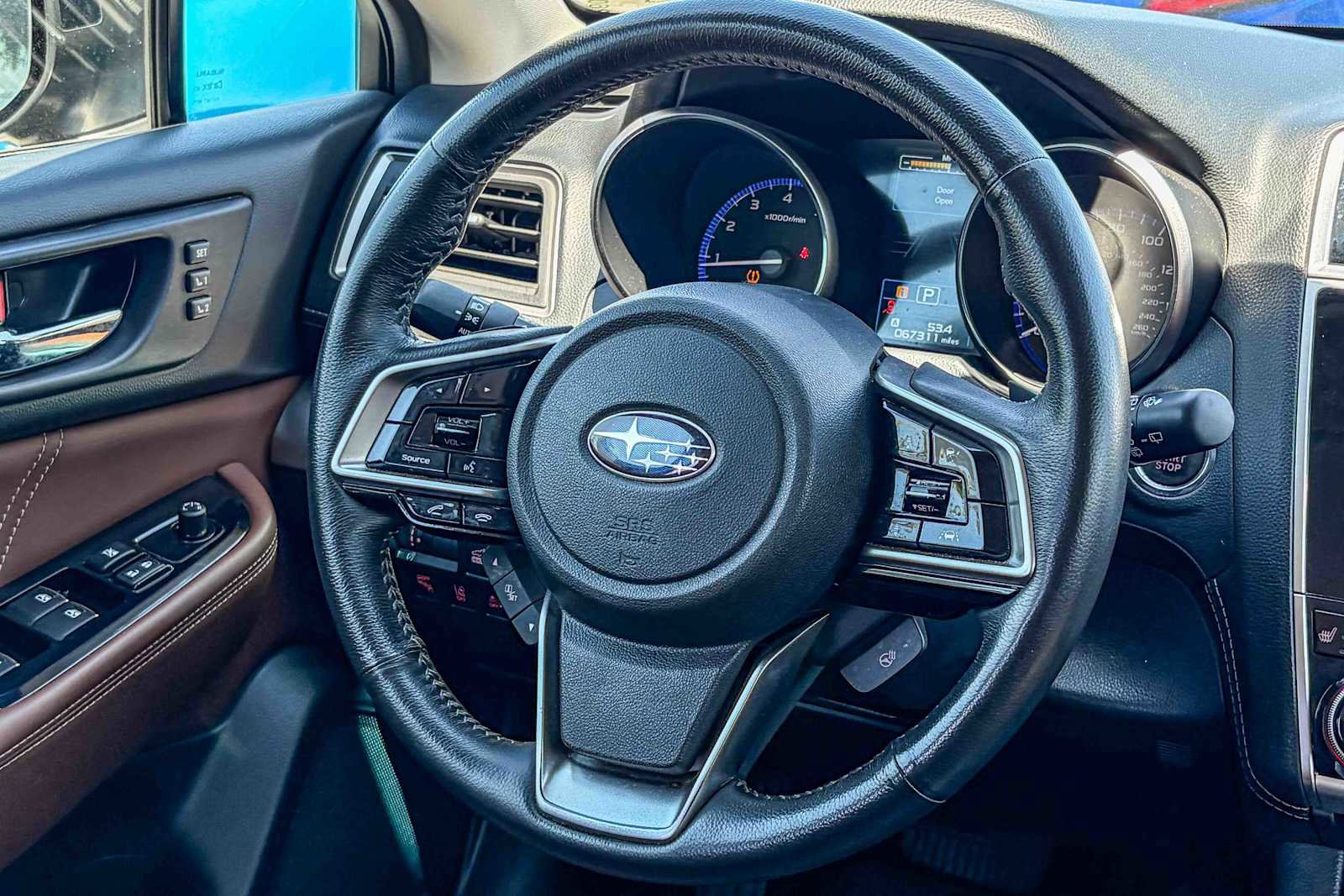 Used 2018 Subaru Outback 3.6R Touring w/ Popular Package #3 AWD/4WD image 14