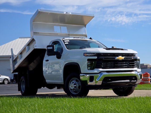 New 2026 Chevrolet Silverado 3500 W/T w/ WT Convenience Package AWD/4WD image 2