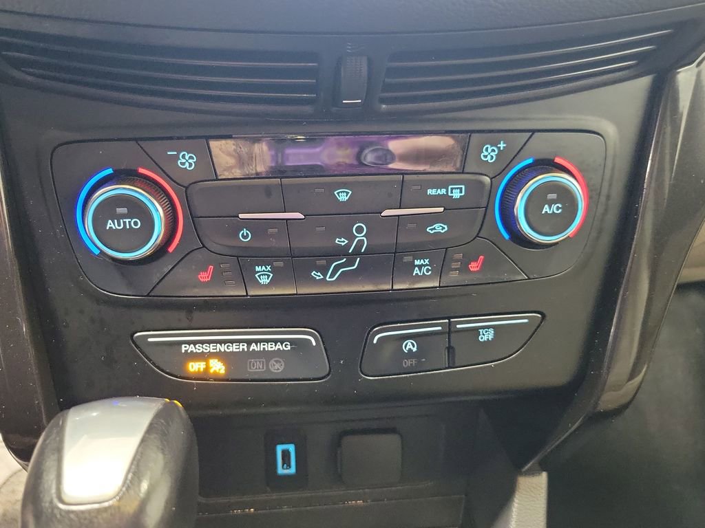 Used 2017 Ford Escape Titanium FWD image 40