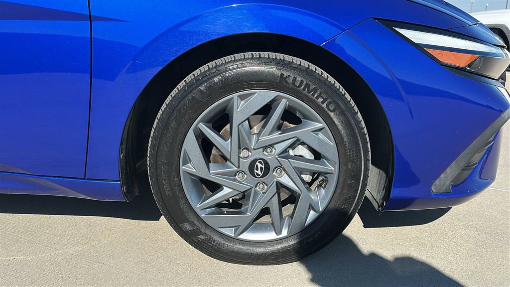 Certified 2024 Hyundai Elantra SEL image 15