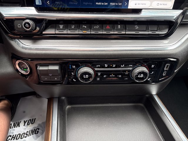 Used 2024 Chevrolet Silverado 2500 High Country w/ Technology Package AWD/4WD image 16