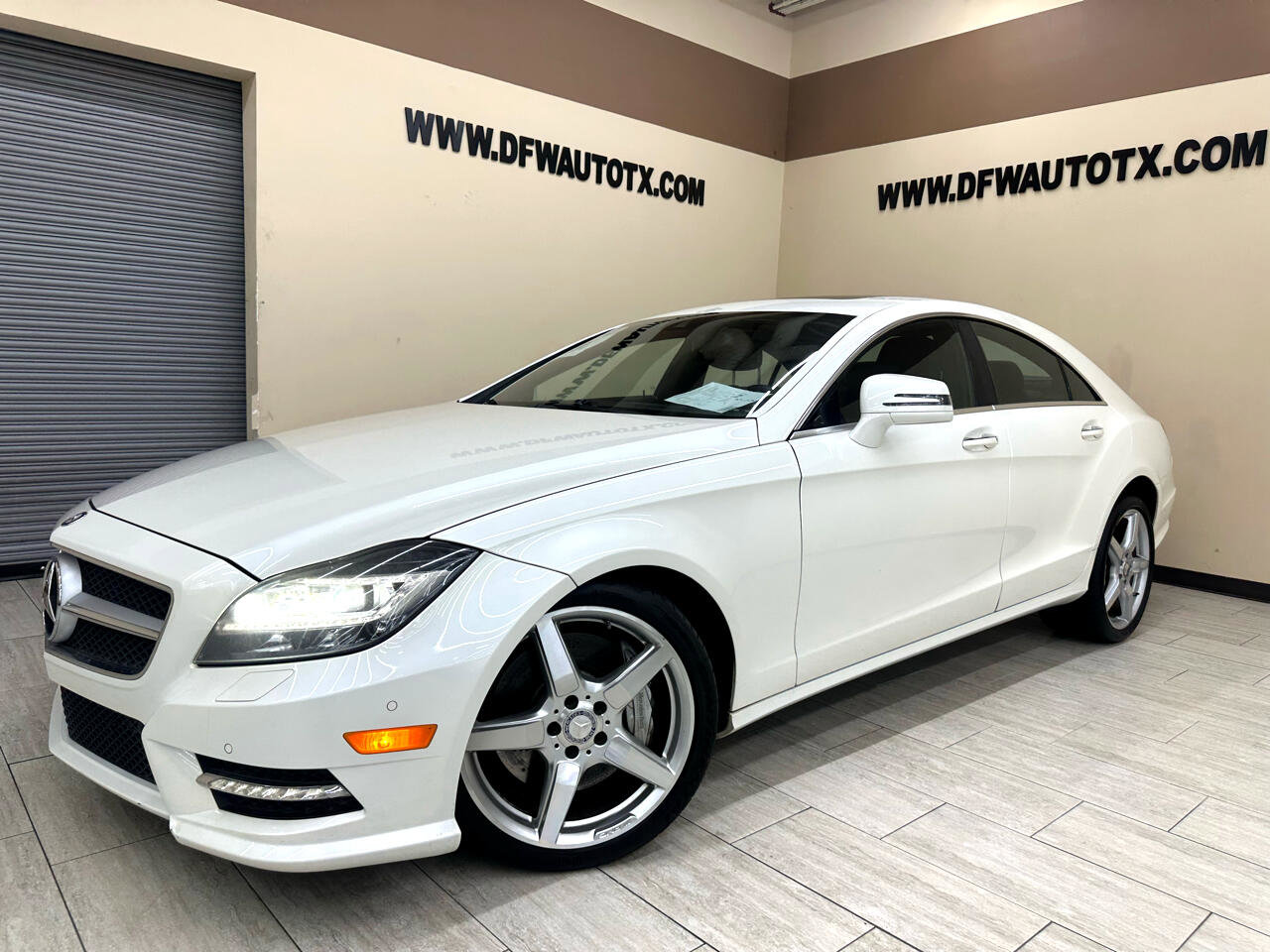 Used 2014 Mercedes-Benz CLS 550 CLS550 4MATIC w/ Premium 1 Package image 1