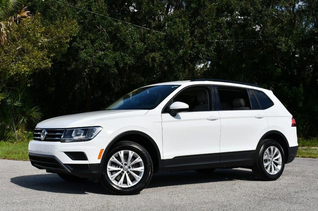 Used 2018 Volkswagen Tiguan S image 2