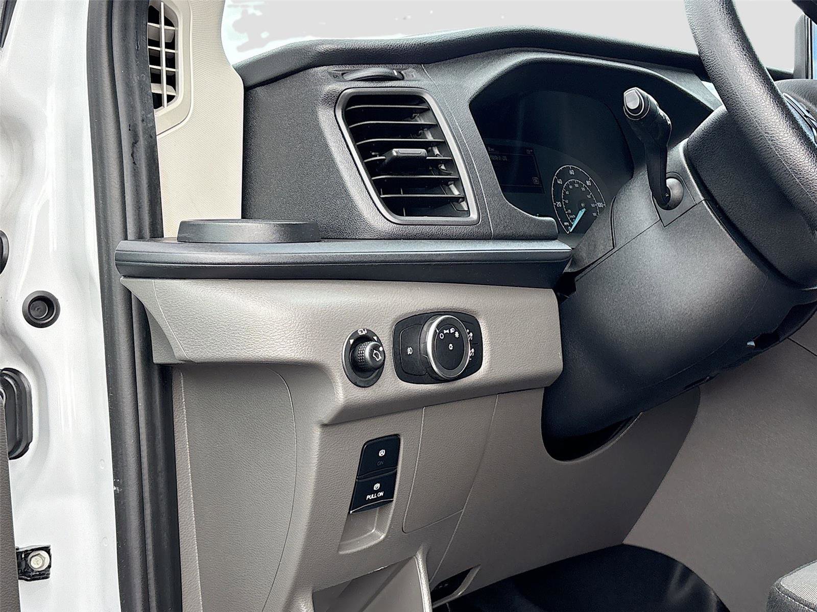 Used 2024 Ford Transit 350 XLT image 10