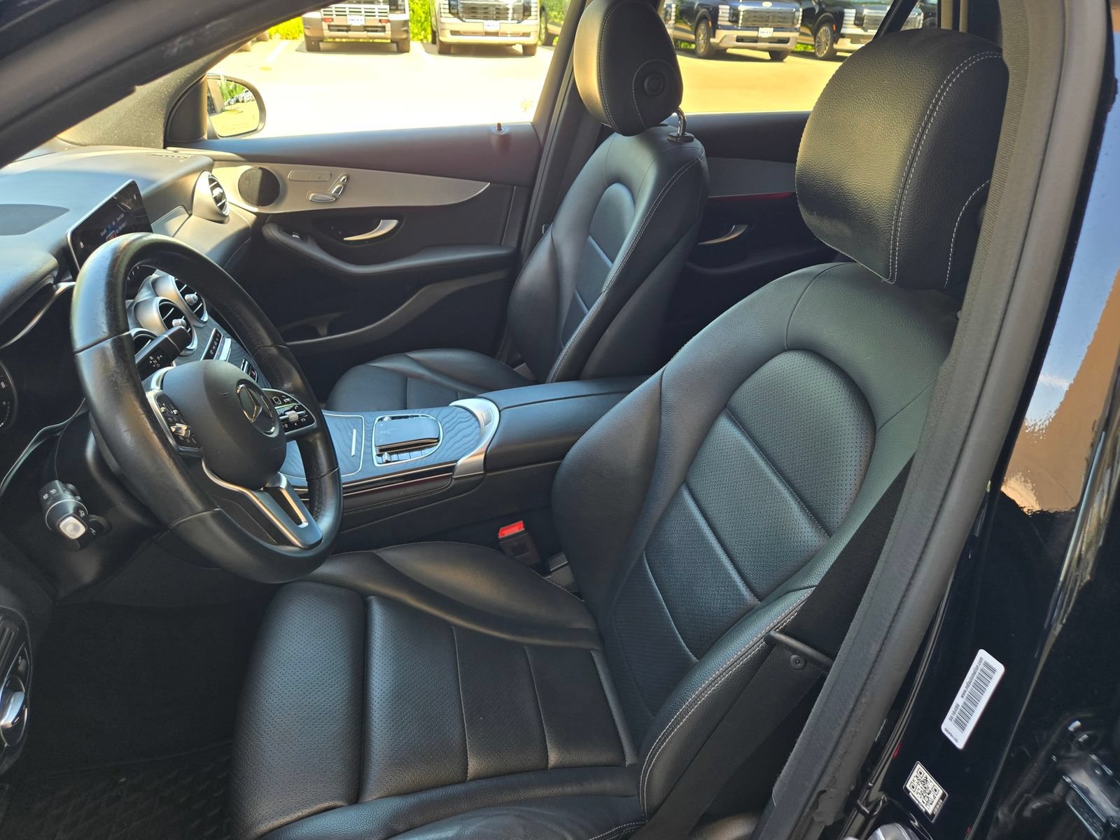 Used 2021 Mercedes-Benz GLC 300 image 23