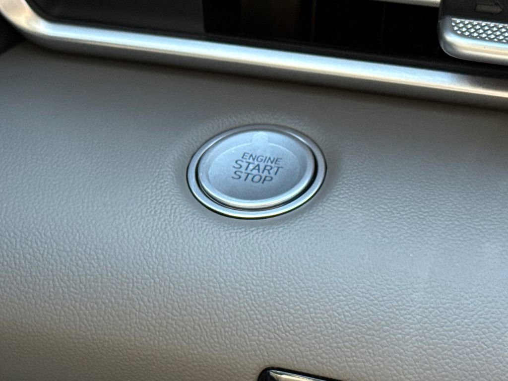 Certified 2025 Hyundai Elantra Sport FWD image 25