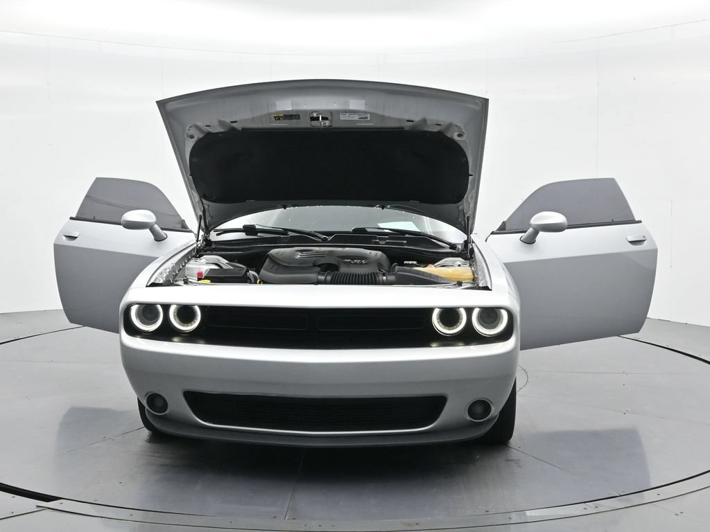 Used 2020 Dodge Challenger SXT w/ Blacktop Package RWD image 38