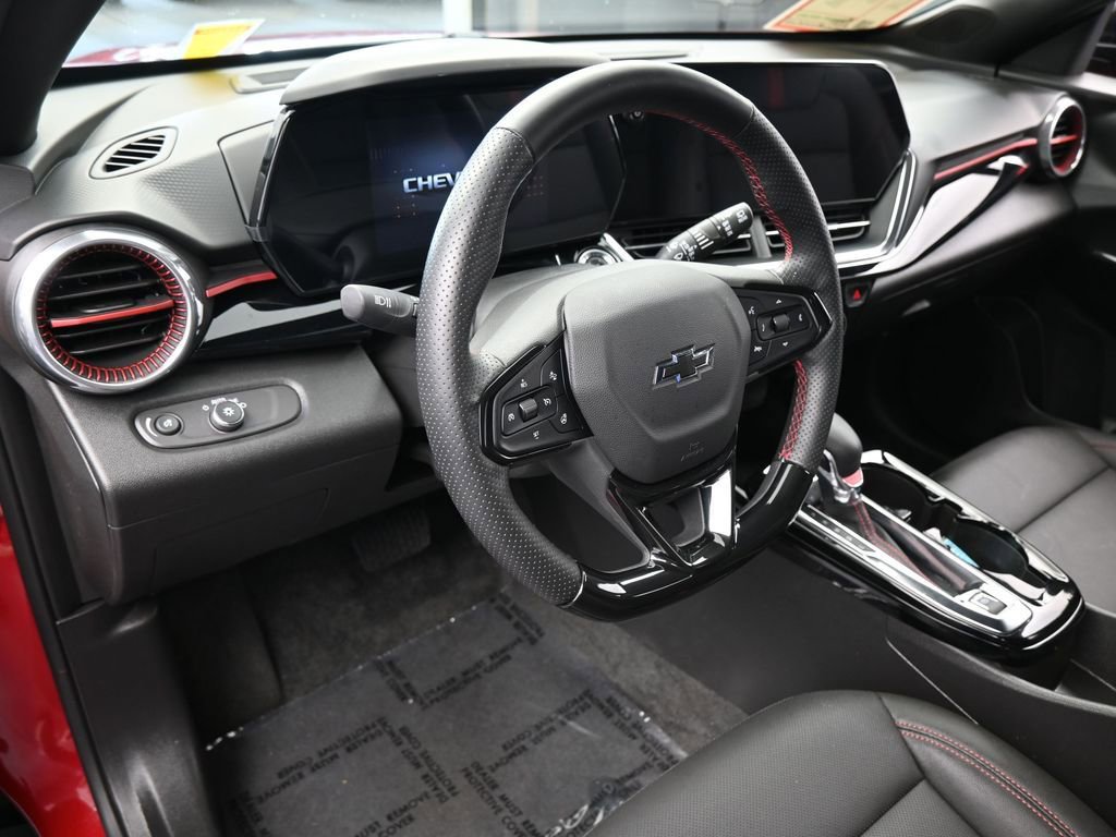 Used 2026 Chevrolet Trax RS image 10