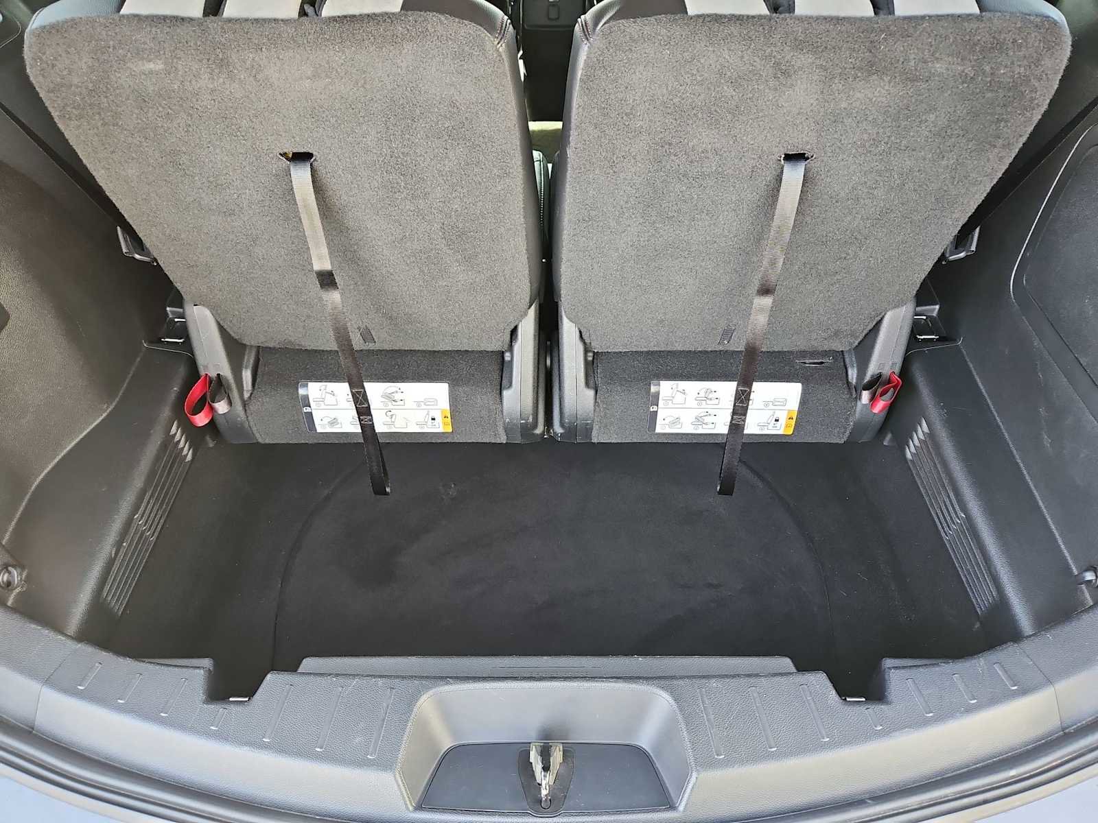 Used 2017 Ford Explorer XLT w/ Equipment Group 202A image 34