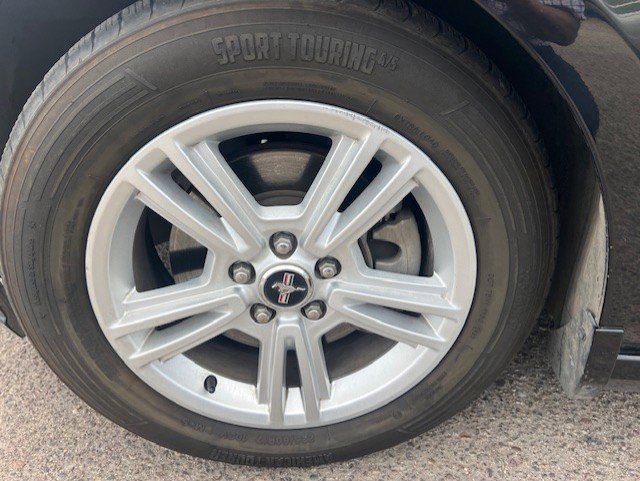 Used 2013 Ford Mustang 2dr Cpe V6 image 20