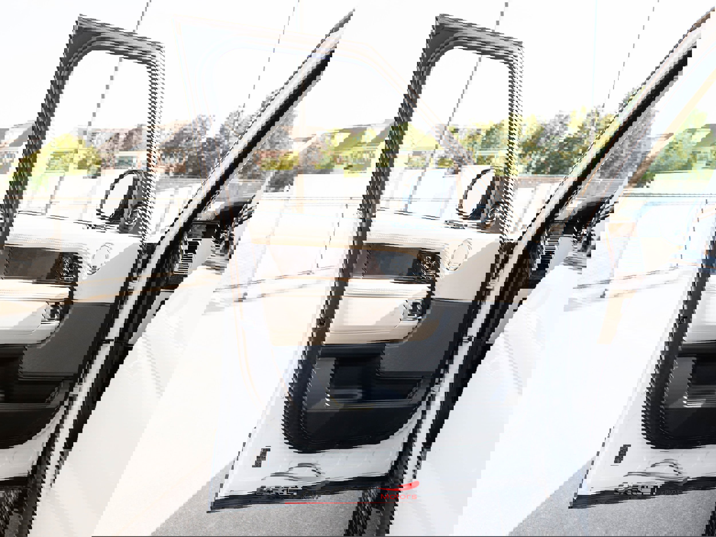 Used 2019 Land Rover Range Rover Long Wheelbase Supercharged image 45