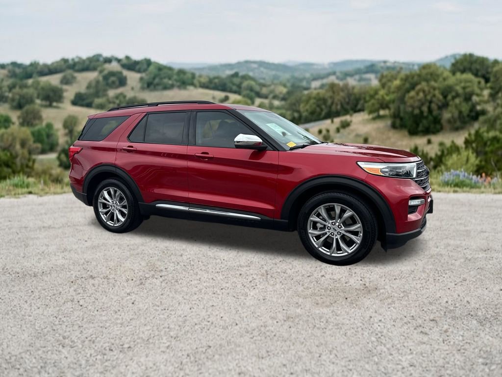 Used 2024 Ford Explorer XLT w/ Equipment Group 202A RWD image 13