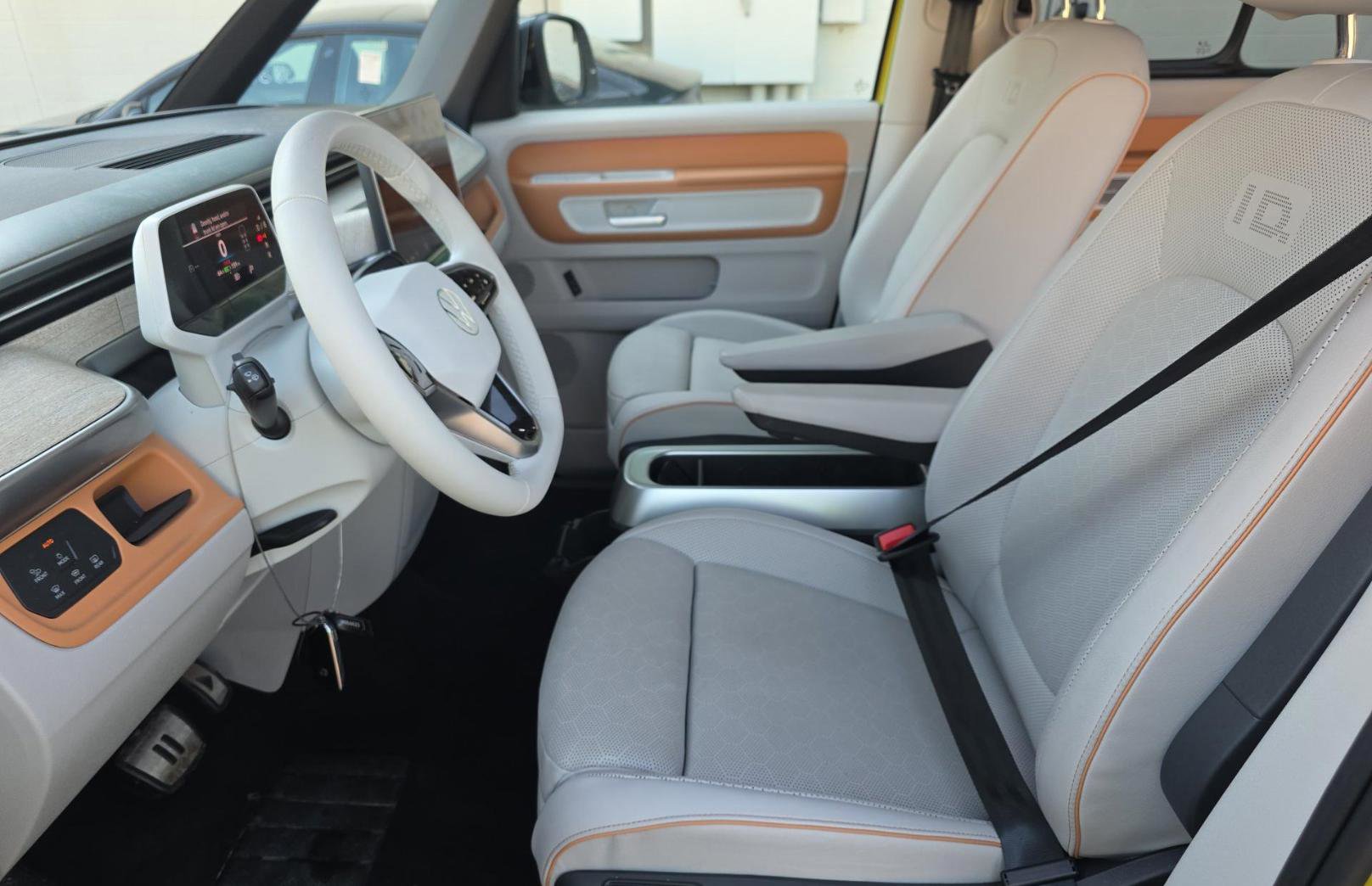 Used 2025 Volkswagen ID. Buzz Pro S Plus AWD/4WD image 7
