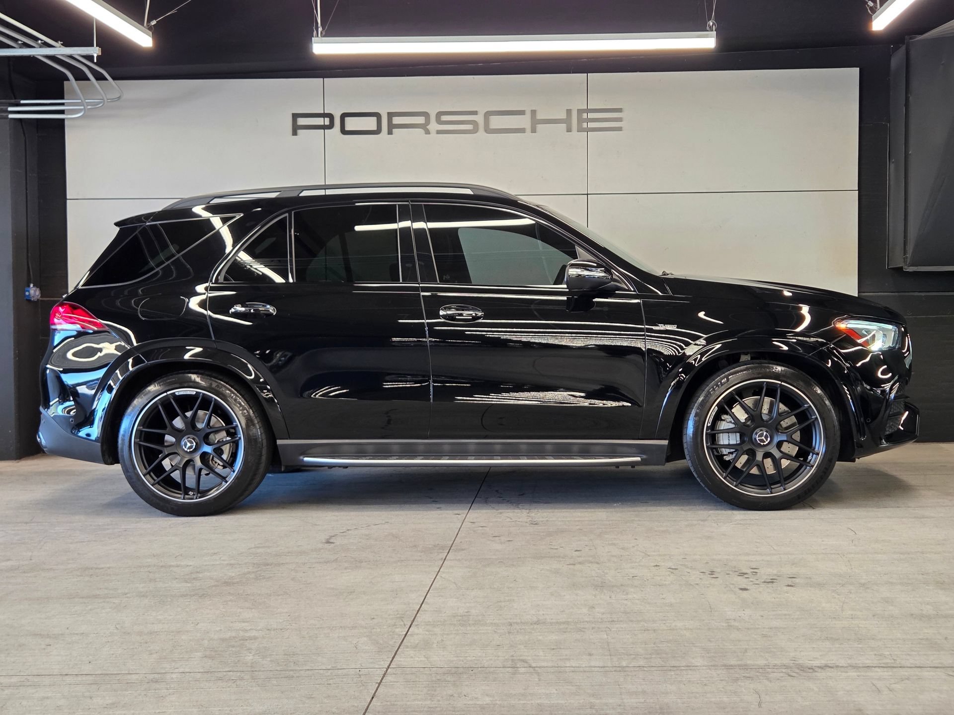 Used 2023 Mercedes-Benz GLE 53 AMG 4MATIC image 33