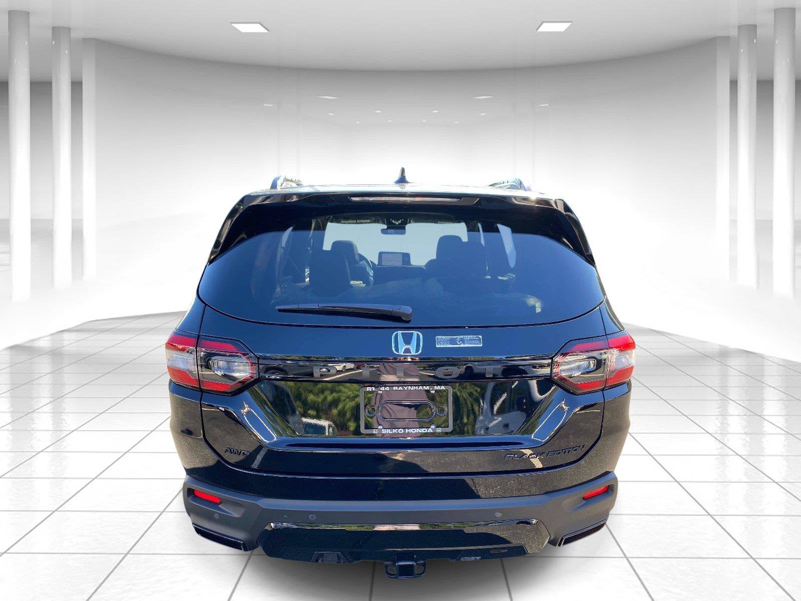 New 2026 Honda Pilot Black Edition image 5