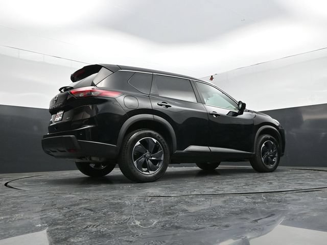 Used 2025 Nissan Rogue SV AWD/4WD image 43