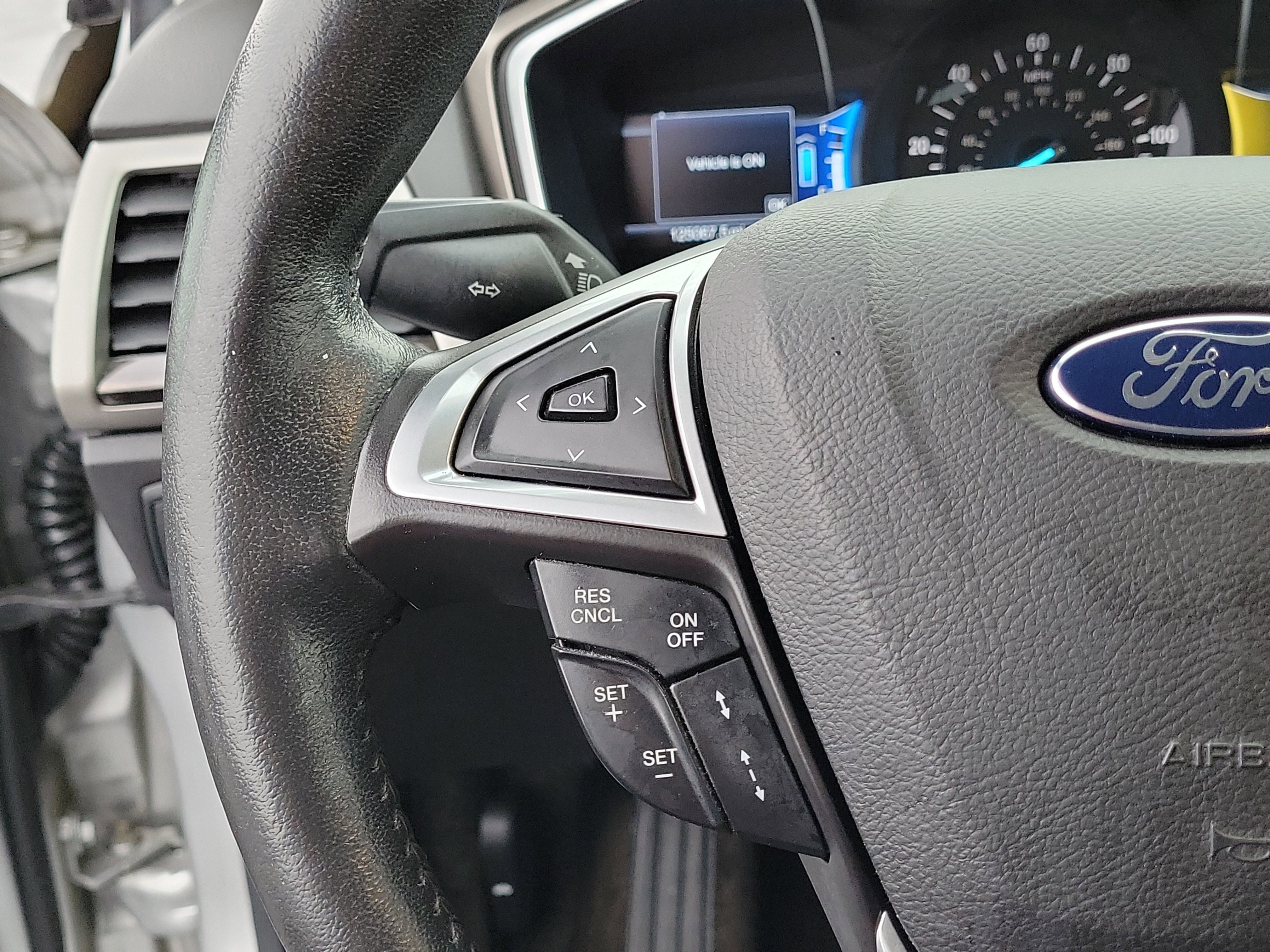 Used 2015 Ford Fusion SE w/ Equipment Group 502A image 25