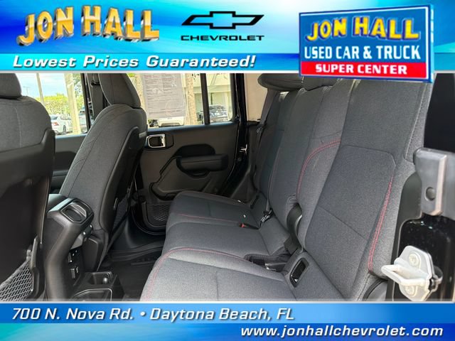Used 2025 Jeep Gladiator Rubicon w/ Convenience Group AWD/4WD image 21