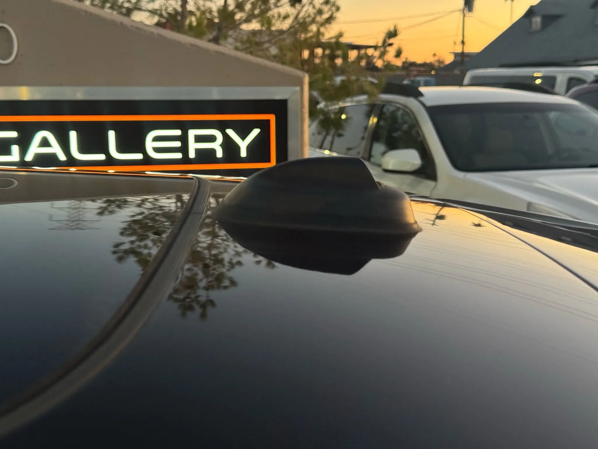 Used 2021 MINI Cooper 2-Door Hardtop w/ Signature Upholstery Package image 15