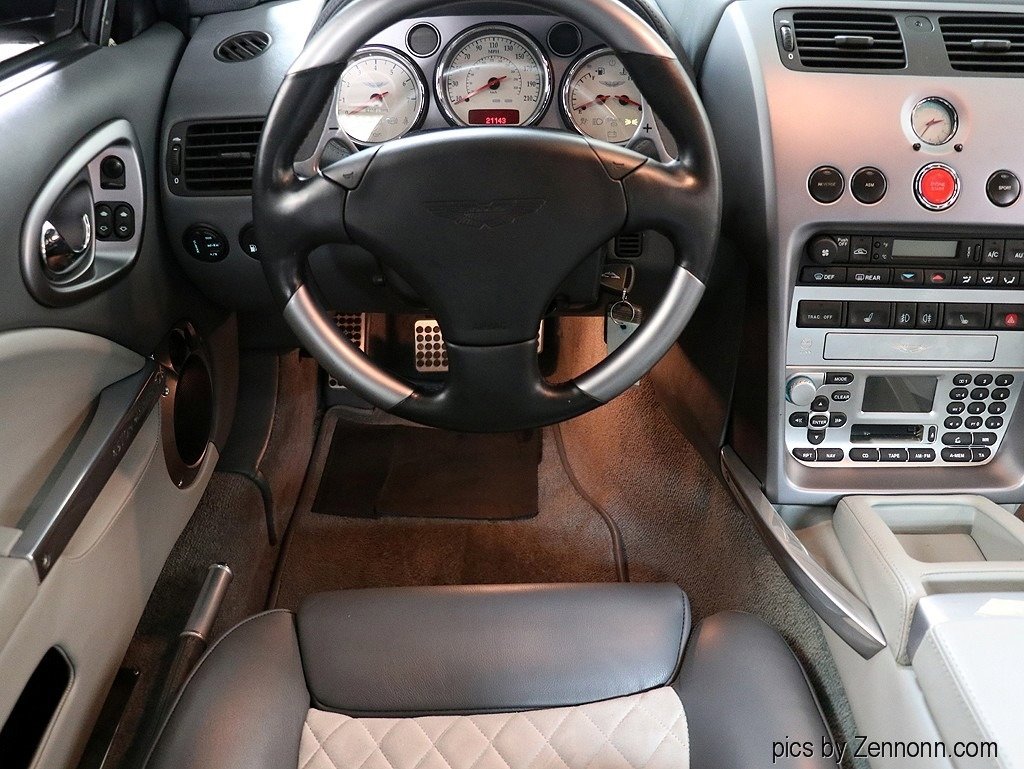 Used 2003 Aston Martin Vanquish Coupe image 20