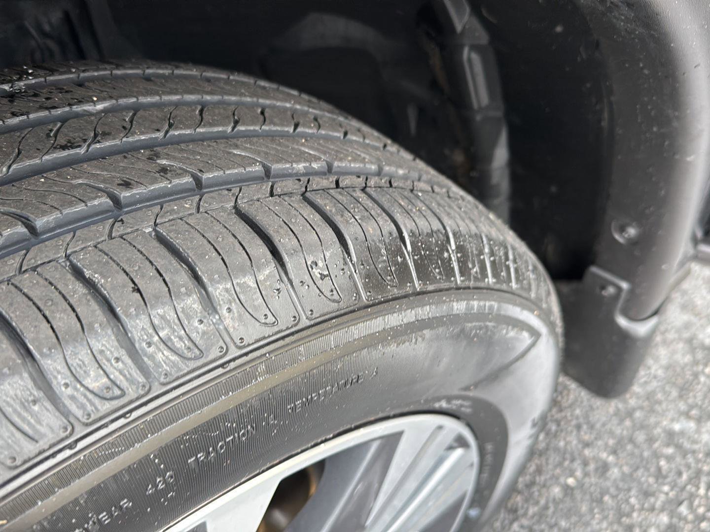 Used 2022 Nissan Rogue SV image 35