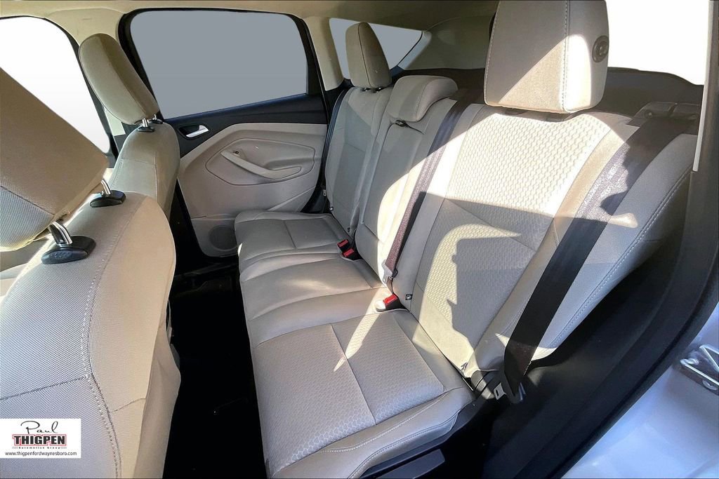 Used 2019 Ford Escape SE image 24