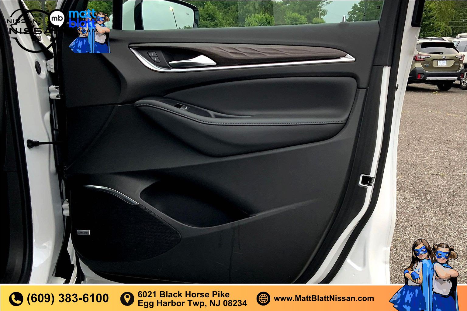 Used 2023 Buick Enclave Avenir AWD/4WD image 19