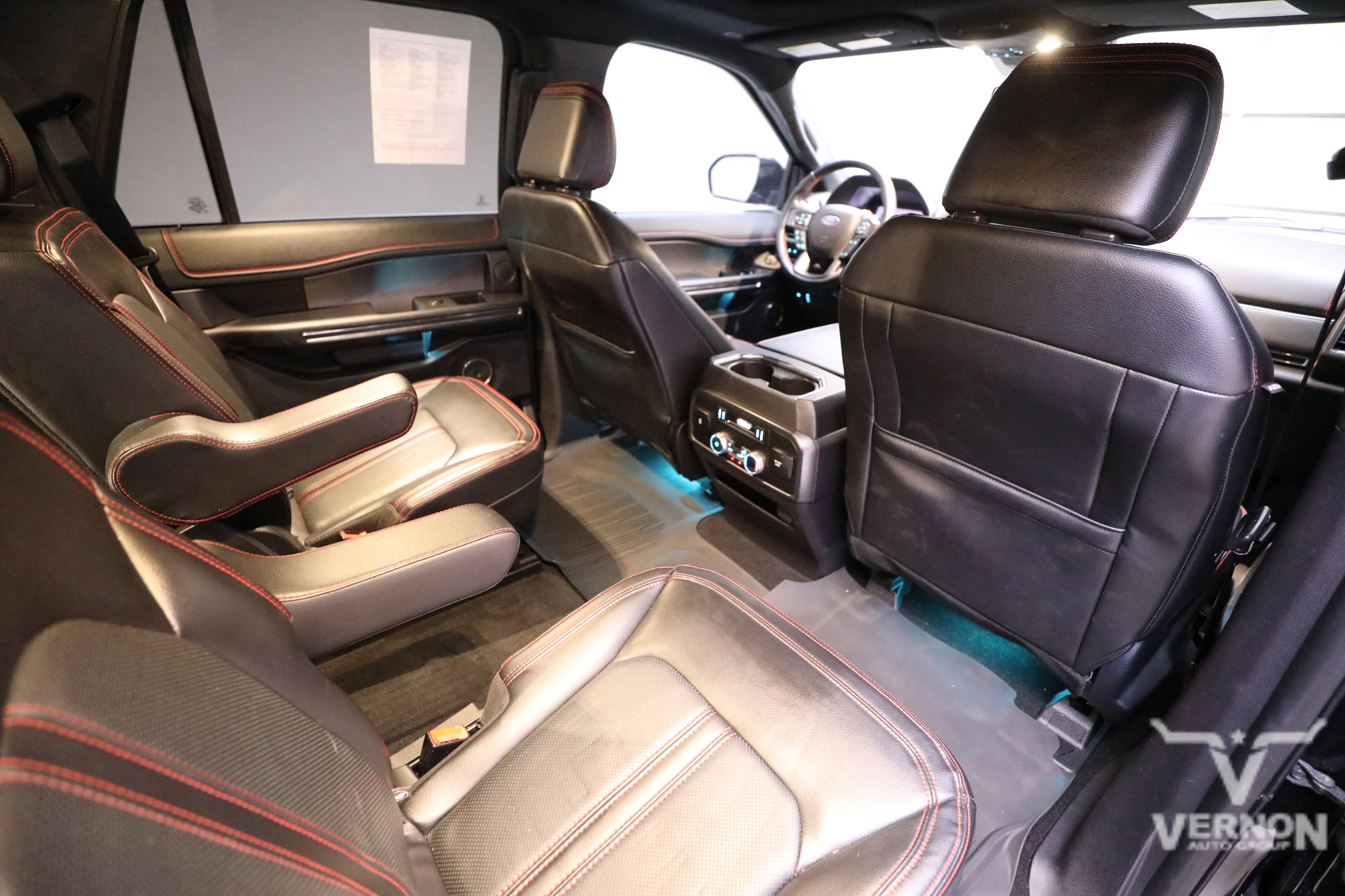 Used 2021 Ford Expedition Limited image 12