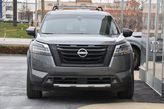 Used 2022 Nissan Pathfinder Platinum w/ Cargo Package AWD/4WD image 12