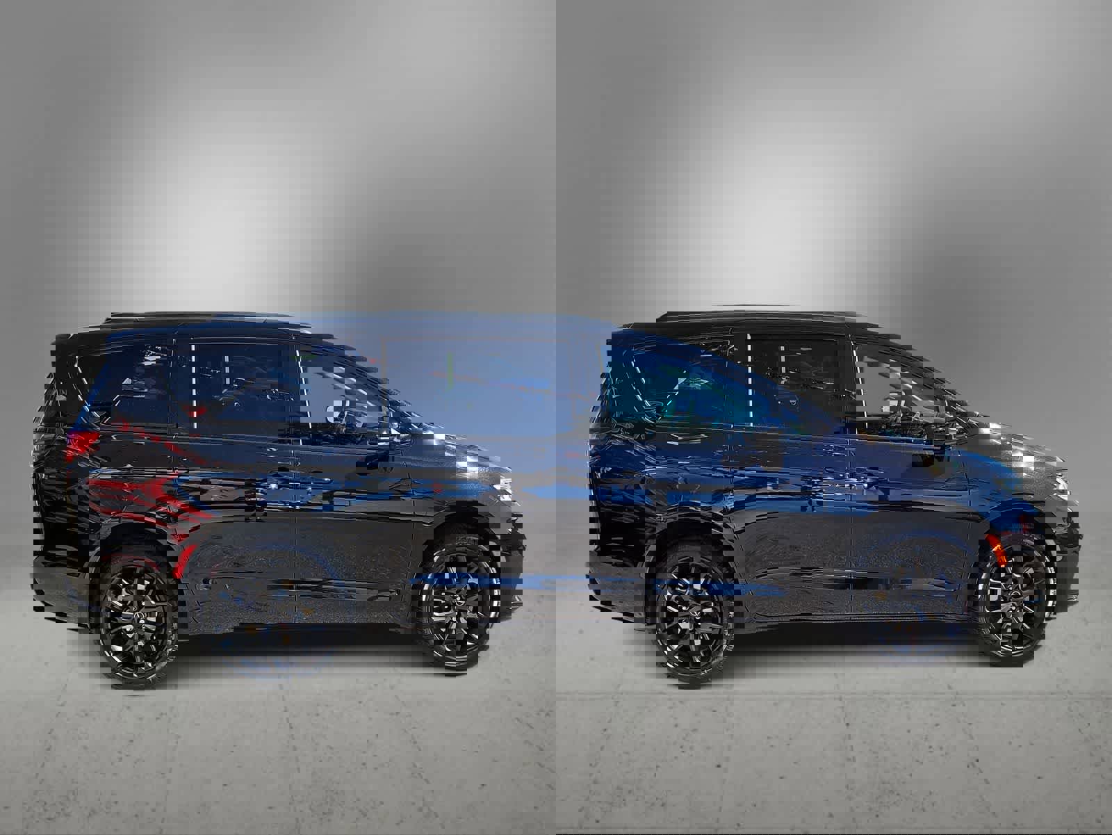 New 2026 Chrysler Pacifica Select image 9