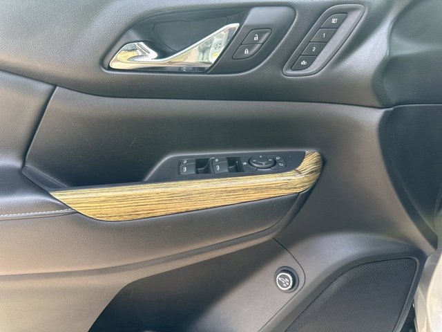 Used 2017 GMC Acadia Denali w/ Technology Package image 33