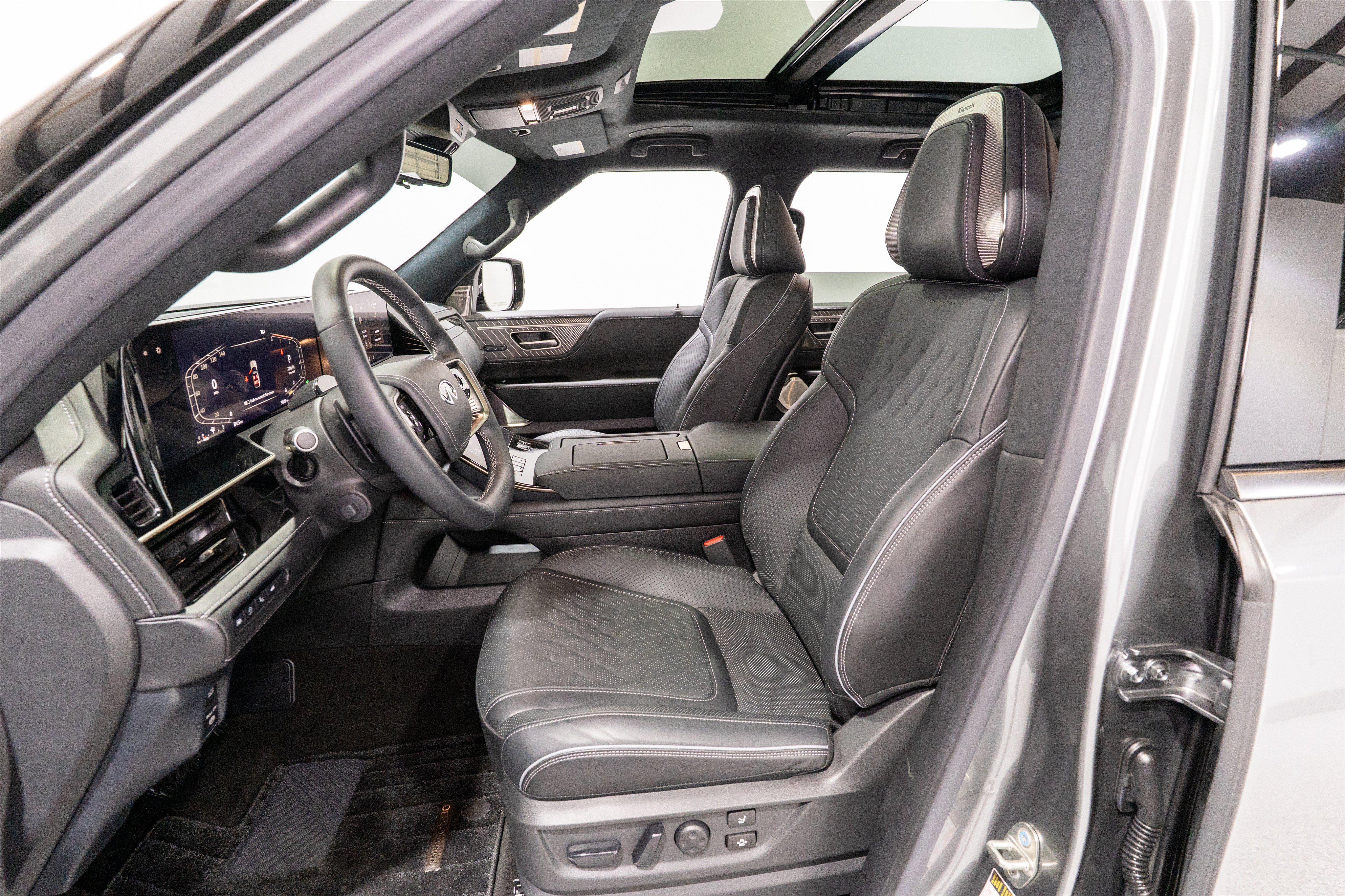 Used 2025 INFINITI QX80 Autograph AWD/4WD image 17