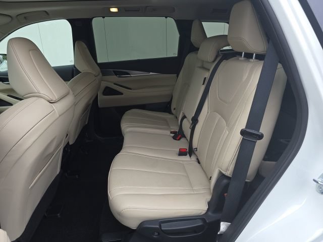 Used 2023 INFINITI QX60 Luxe w/ Cargo Package AWD/4WD image 12