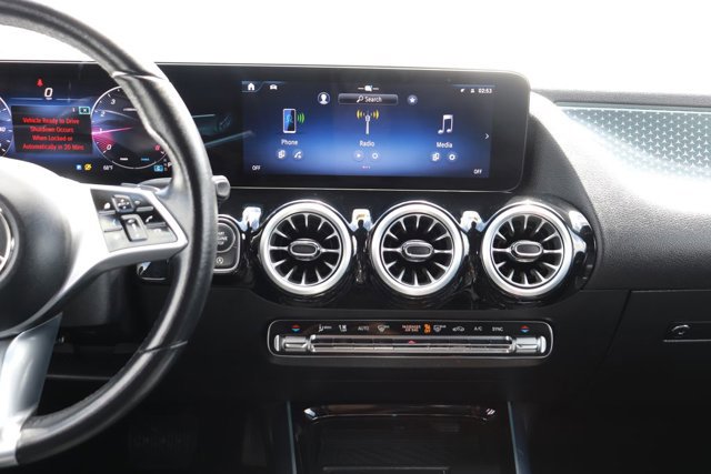 Used 2025 Mercedes-Benz GLA 250 image 16