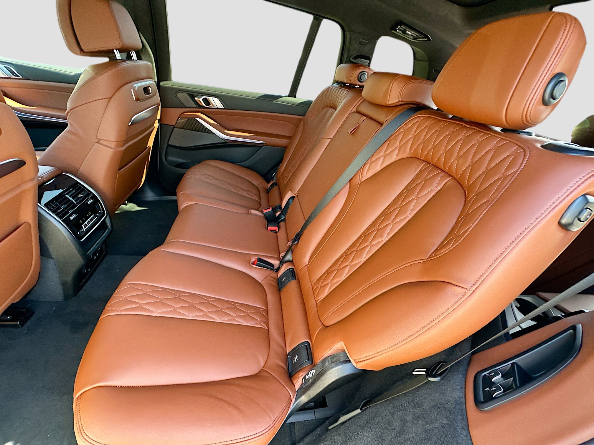 New 2026 BMW X7 M60i w/ Executive Package image 20