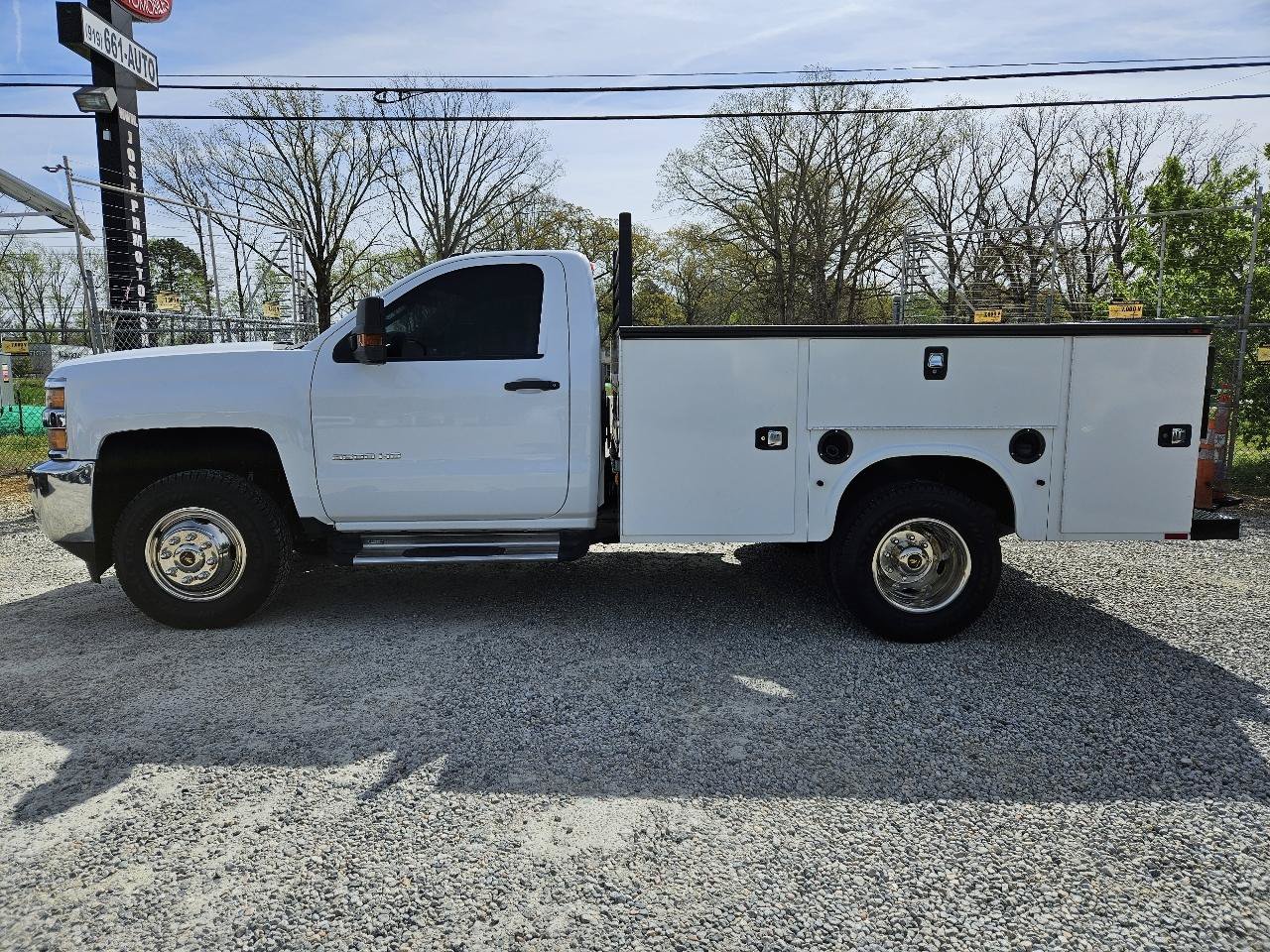 Used 2015 Chevrolet Silverado 3500 W/T w/ WT Convenience Package AWD/4WD image 2