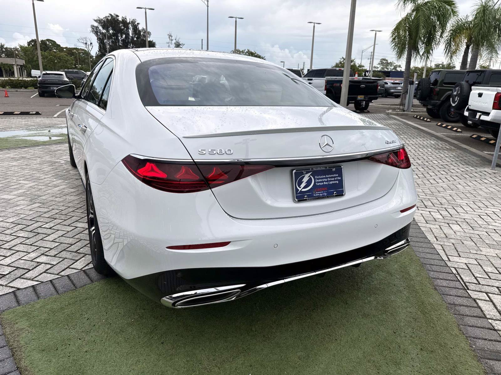 New 2027 Mercedes-Benz S 580 4MATIC Sedan image 9