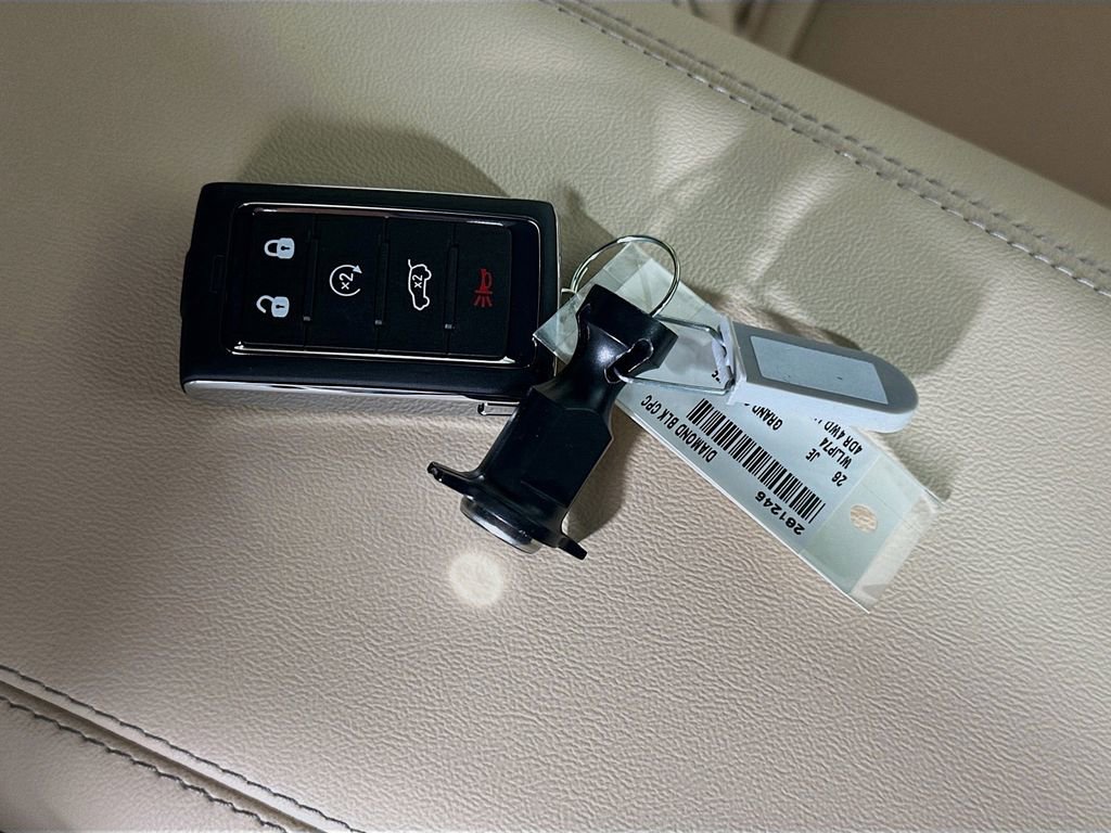 New 2026 Jeep Grand Cherokee Limited image 20