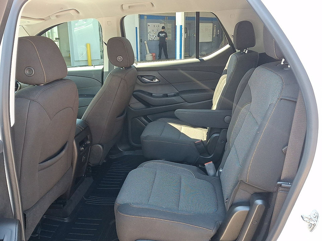 Certified 2021 Chevrolet Traverse LT AWD/4WD image 20