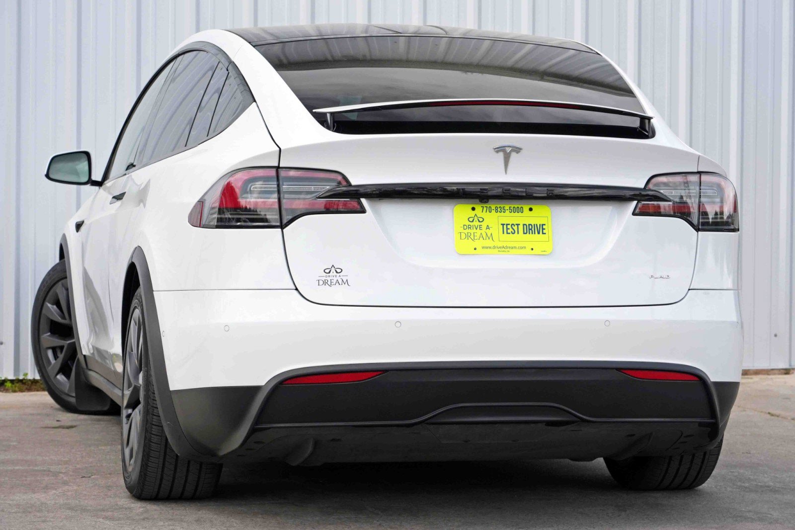 Used 2022 Tesla Model X Plaid image 6
